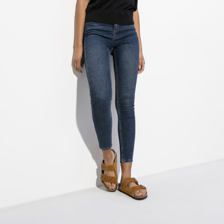 Arizona Suede | Sandalias de piel de ante con plantilla suave: comodidad anatómica informal