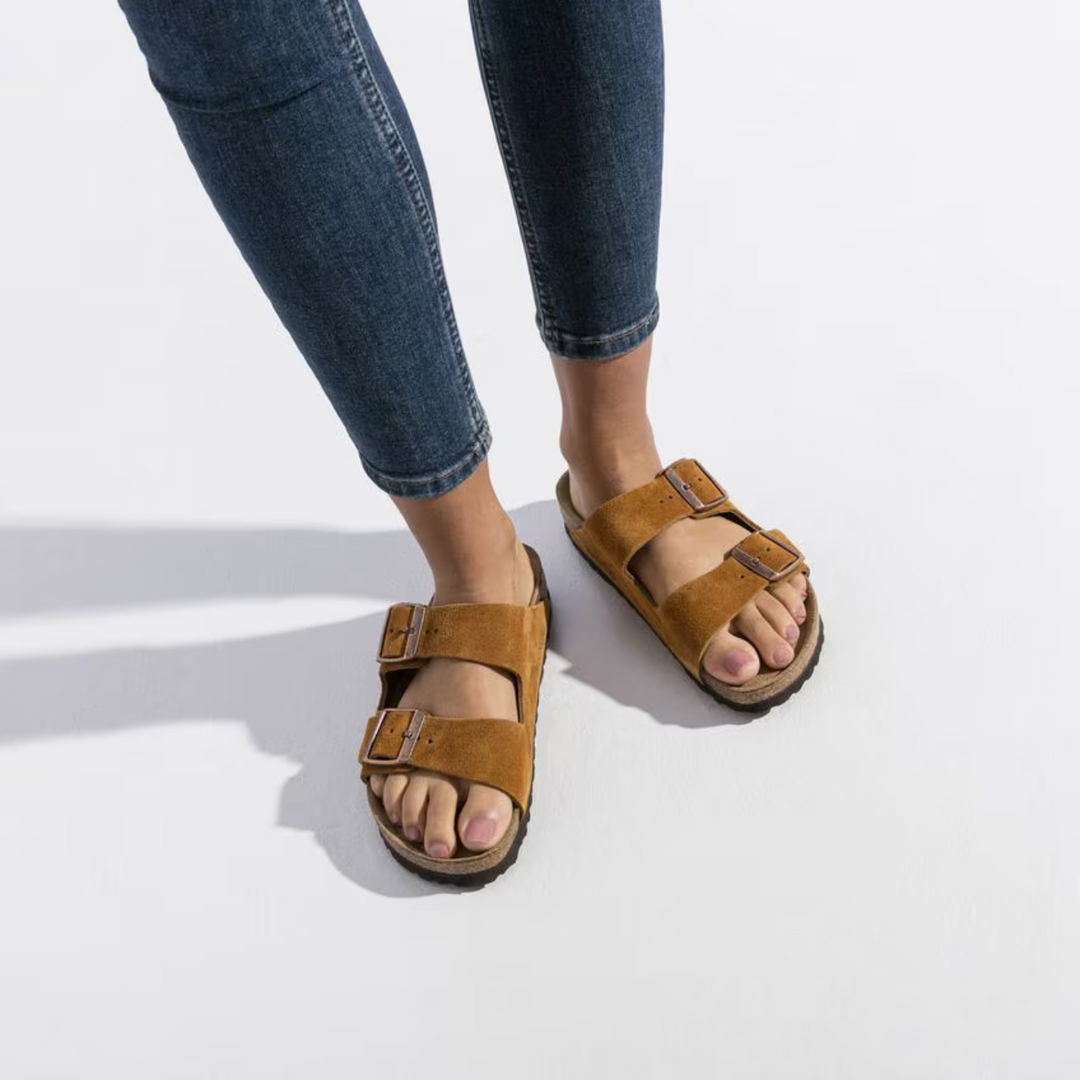 Arizona Suede | Sandalias de piel de ante con plantilla suave: comodidad anatómica informal