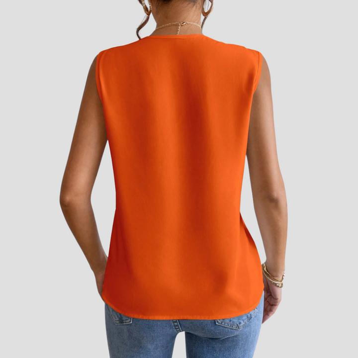 Cléa | Blouse Sans Manches Col Plissé | Élégance Estivale & Silhouette Épurée