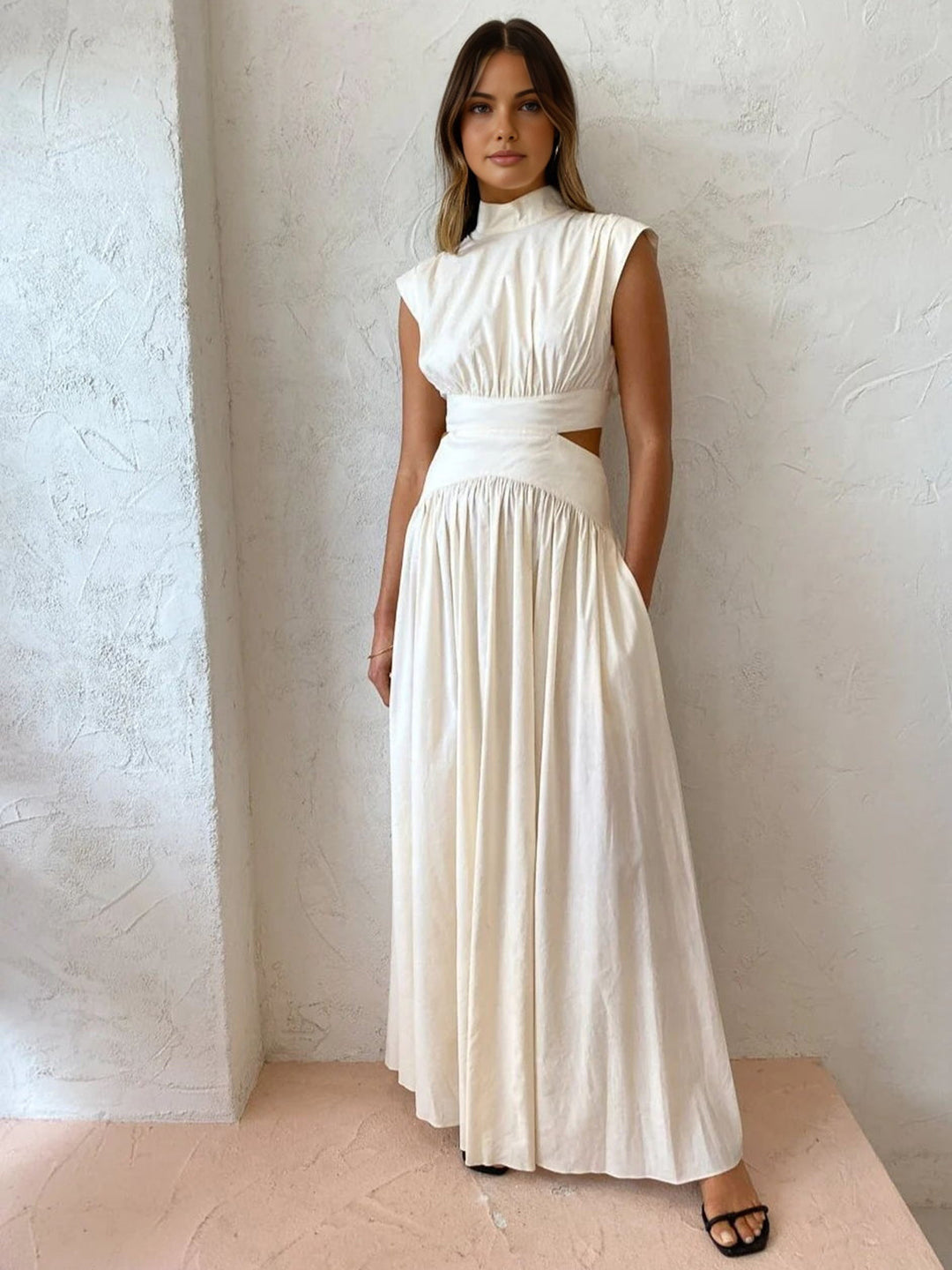 Marcelina Robe maxi décolletée dans le dos et plissée | Robe de soirée élégante pour femme
