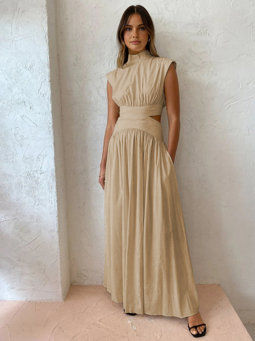 Marcelina Robe maxi décolletée dans le dos et plissée | Robe de soirée élégante pour femme