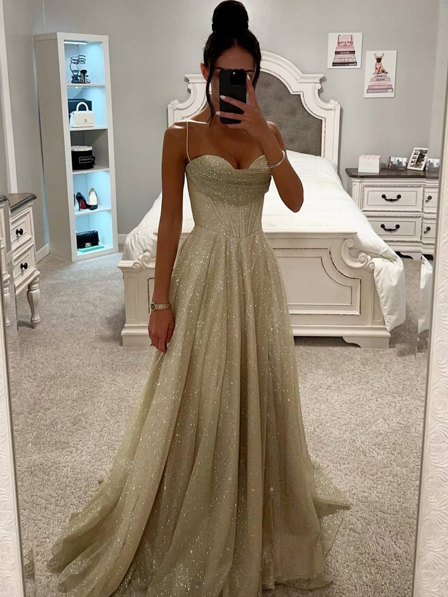 Vestido largo de satén Leonida para mujer | Sin mangas, espalda descubierta y elegante look de noche