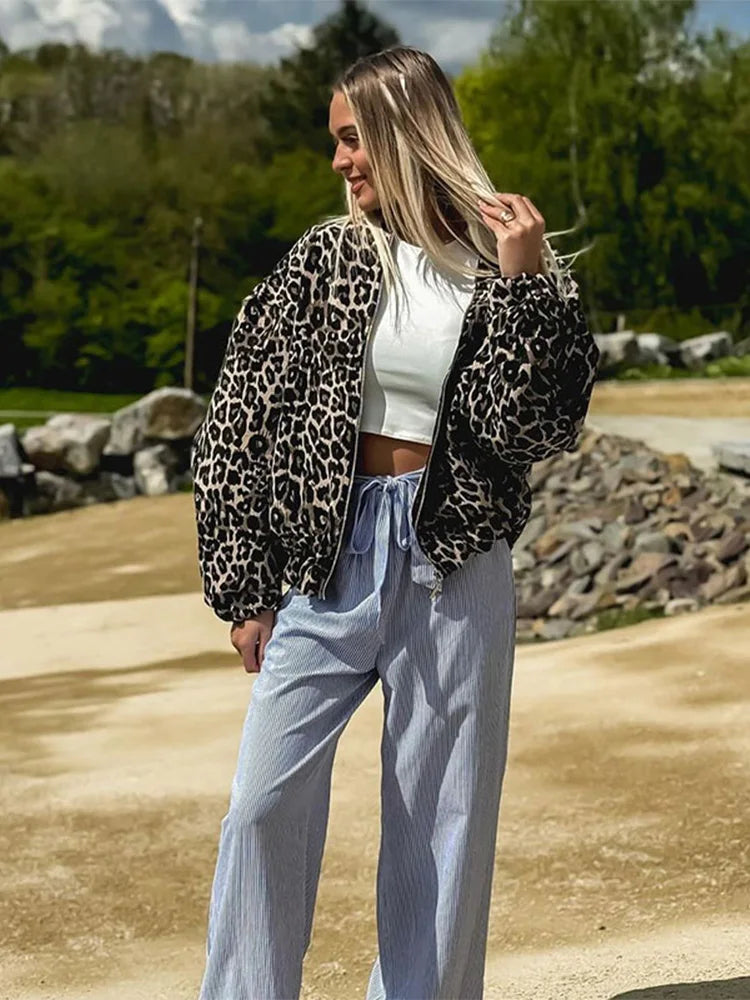 Lanie | Chaqueta de leopardo con estampado moderno y ajuste cómodo