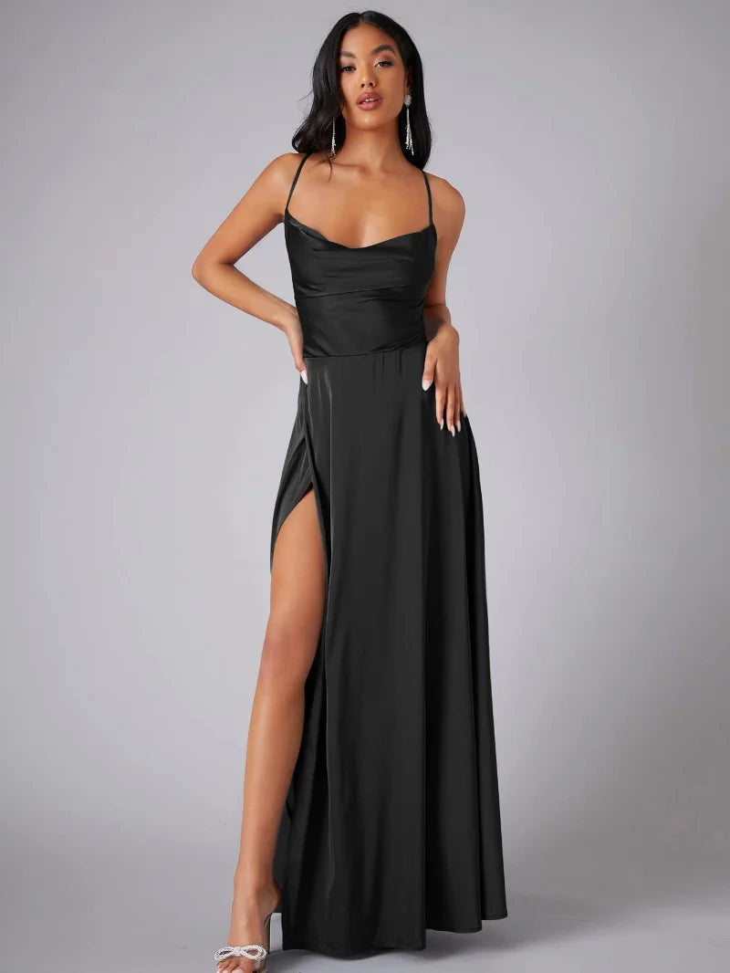 Alvaree | Robe de soirée en satin avec fente haute et dos ouvert