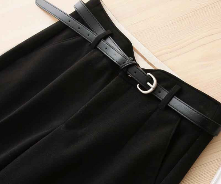 Pantaloni in lana da donna Mae | Eleganza e comfort estivi