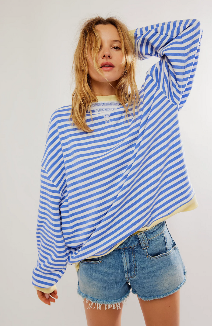Elyna | Pull Oversize à Rayures – L’Indispensable Mode de la Saison