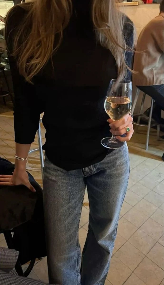 "Ida indossa il nostro maglione a collo alto "
