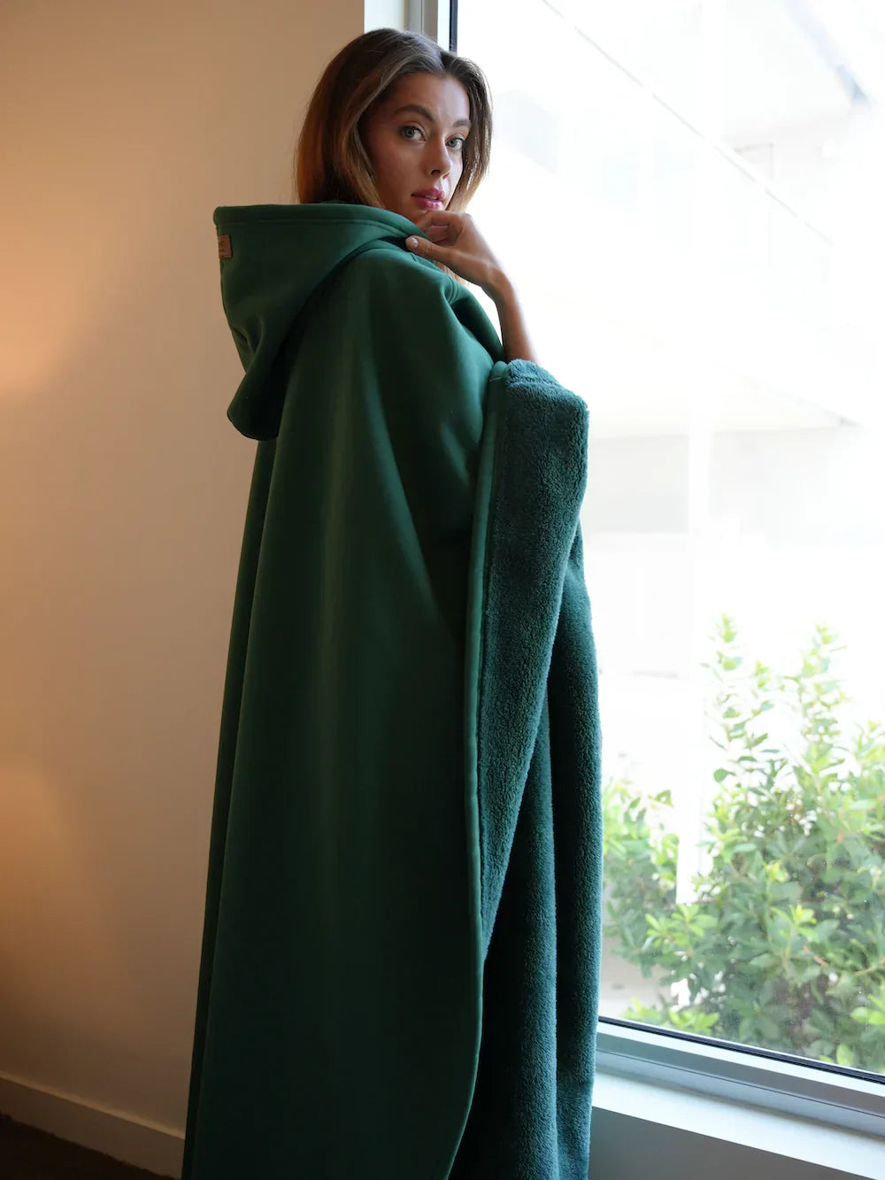 Eden Hoodie Blanket - Sweat à capuche surdimensionné avec tissu soyeux et doublure légère pour un confort ultime