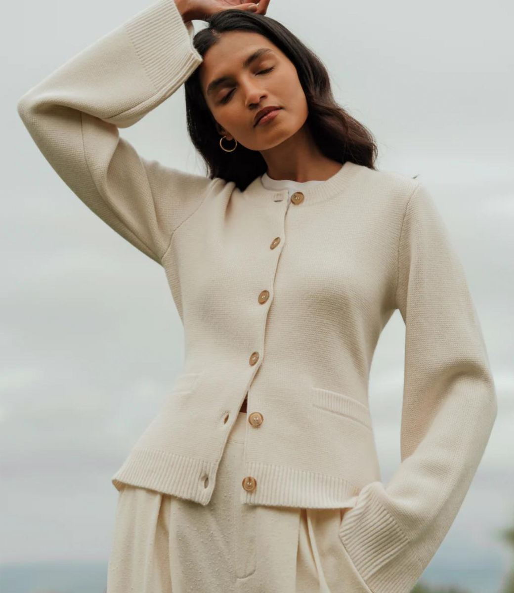 Nina Cardigan femme au design élégant | Intemporel, Confortable & Polyvalent