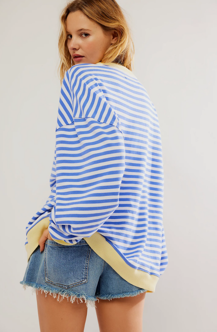 Elyna | Pull Oversize à Rayures – L’Indispensable Mode de la Saison