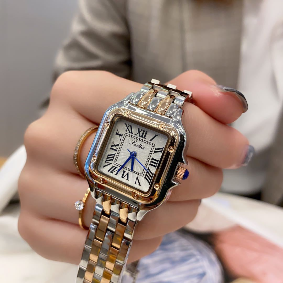 Alézia Montre Carrée Bicolore Femme | Style Intemporel & Détails Raffinés
