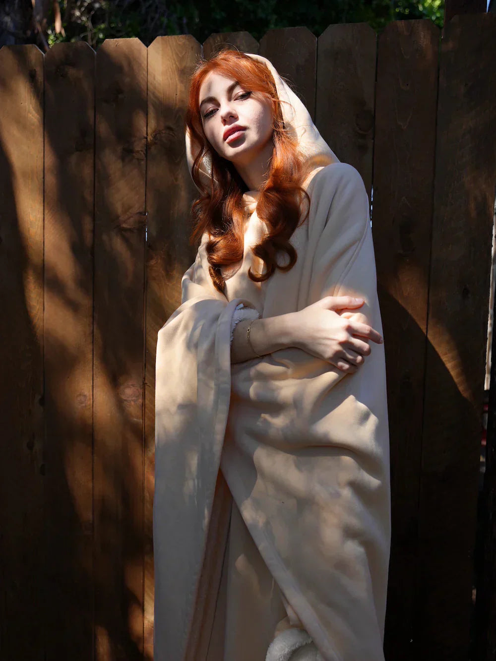 Eden Hoodie Blanket - Sweat à capuche surdimensionné avec tissu soyeux et doublure légère pour un confort ultime