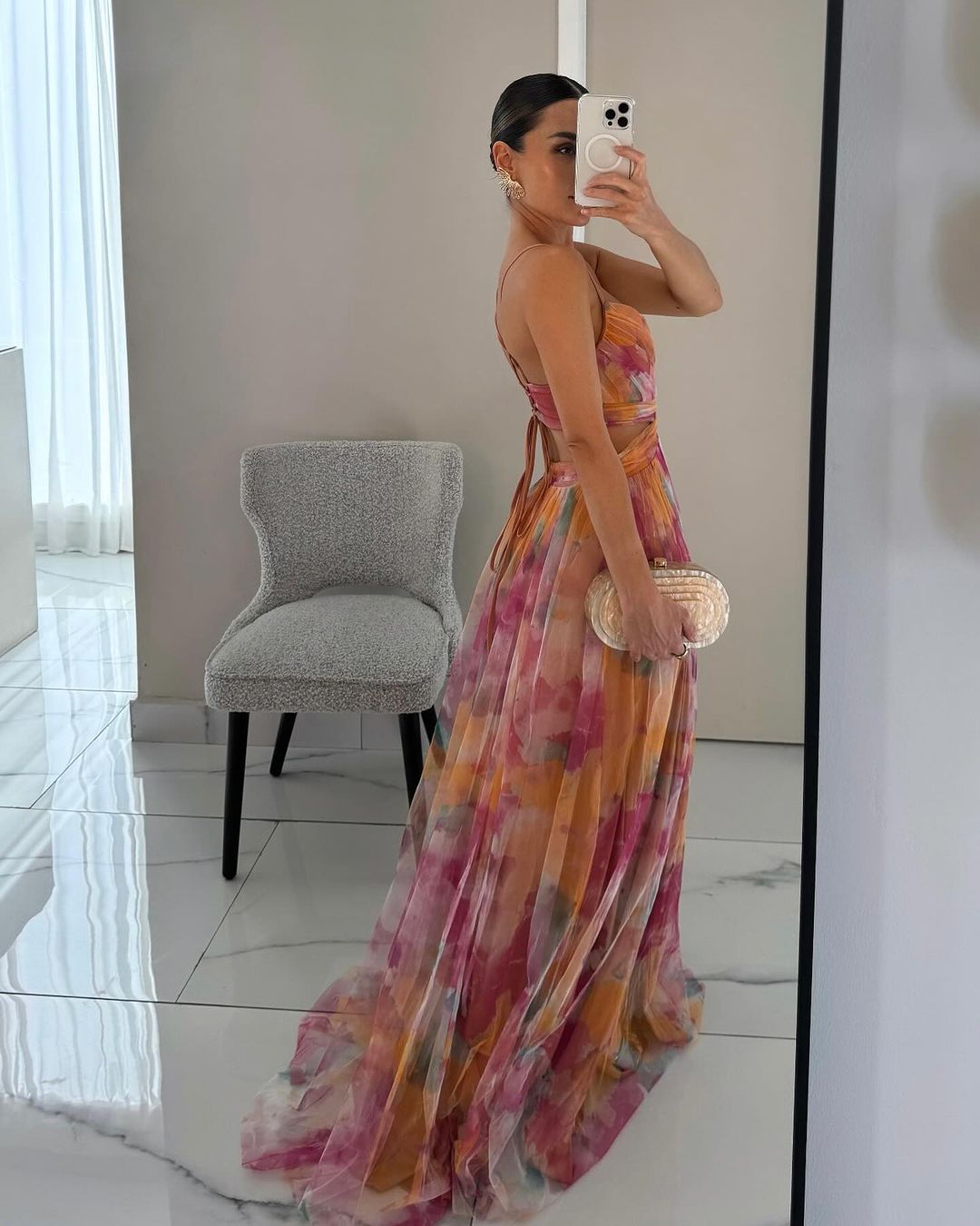 Abito lungo da donna Celeste | Abito in chiffon arioso con stampa floreale e spalline regolabili 