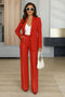 Completo da donna a due pezzi con blazer e pantaloni, taglio aderente