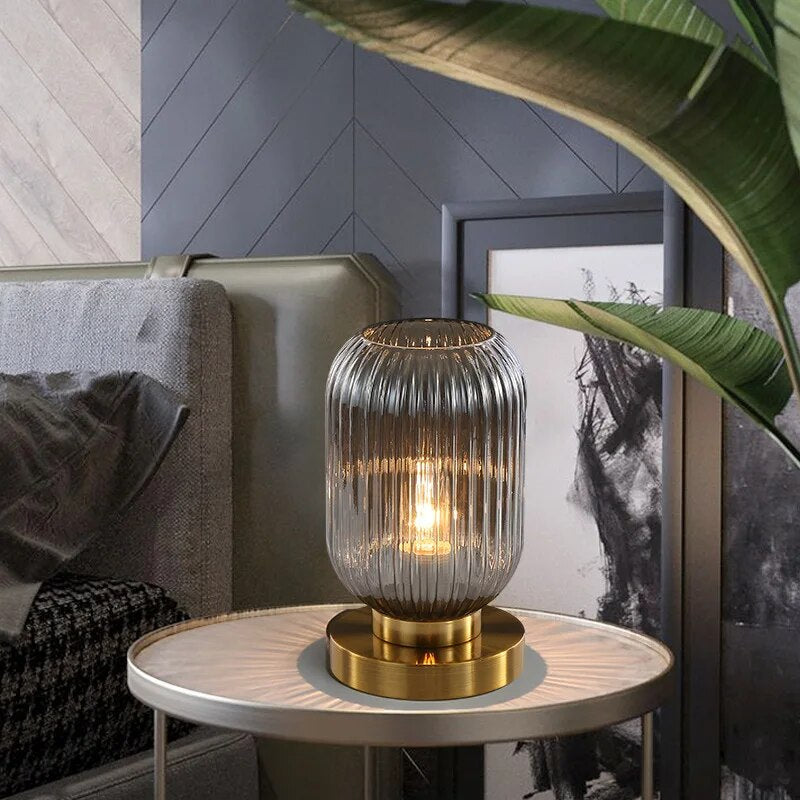 Lampe de Table Design Nordique en Verre – Élégance Moderne LED