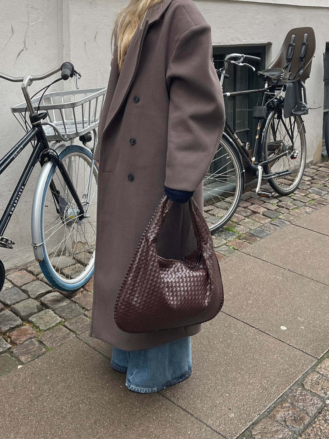 Ava Sac Tote | Grand Volume, Cuir Haut de Gamme, Options de Port Polyvalentes