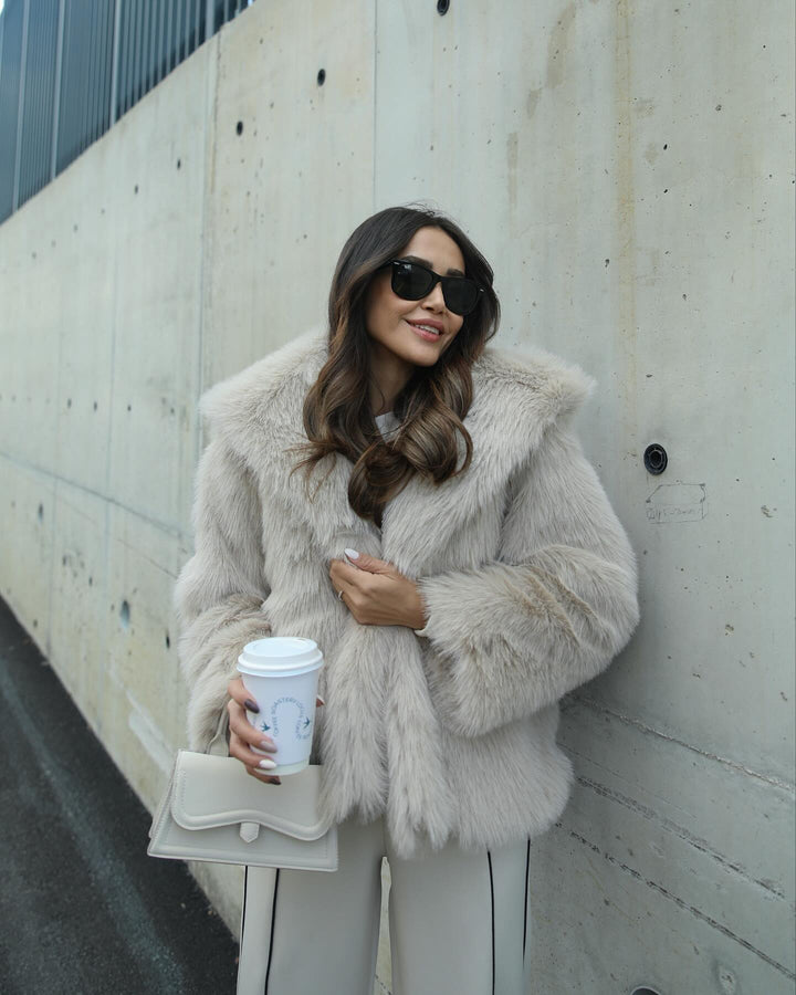 Chaqueta Nicole de piel sintética elegante | Chic y versátil