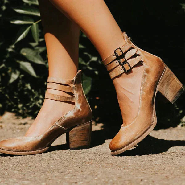 Escarpins élégants Neda avec bride cheville | talons élégants pour femmes