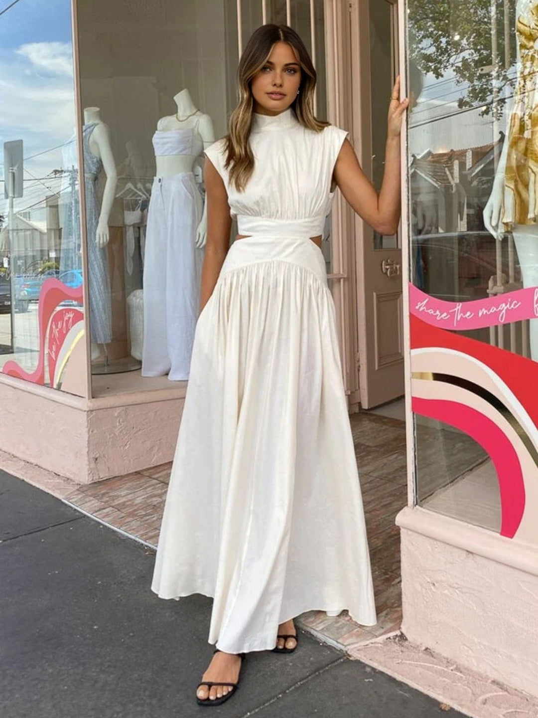 Marcelina Robe maxi décolletée dans le dos et plissée | Robe de soirée élégante pour femme