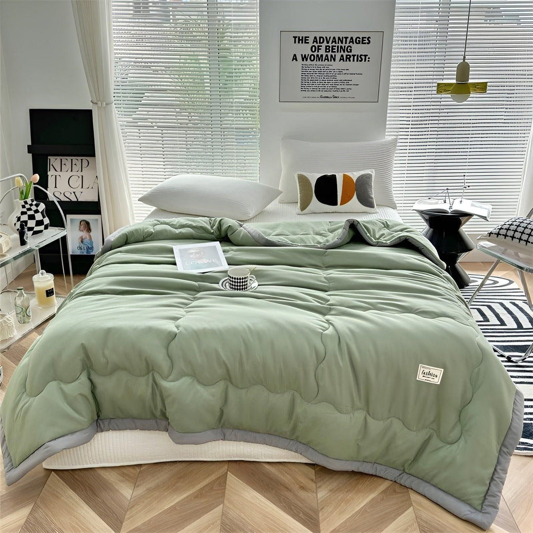 Couette d'été en fibres fraîches de haute qualité - Légère et respirante pour des nuits confortables