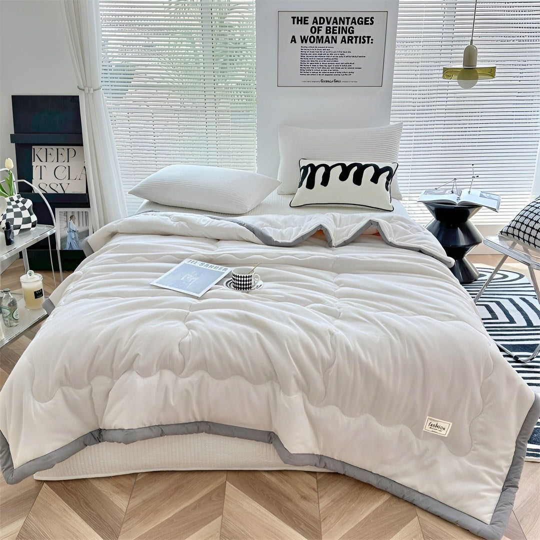 Couette d'été en fibres fraîches de haute qualité - Légère et respirante pour des nuits confortables