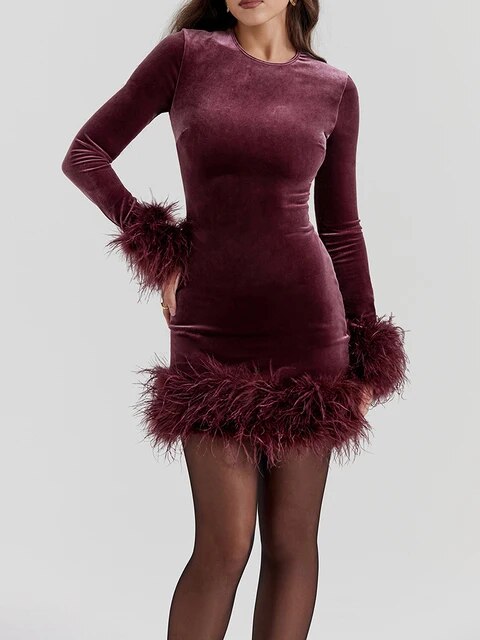 Mini Robe avec Plumes | Élégance & Glamour pour Occasions Spéciales