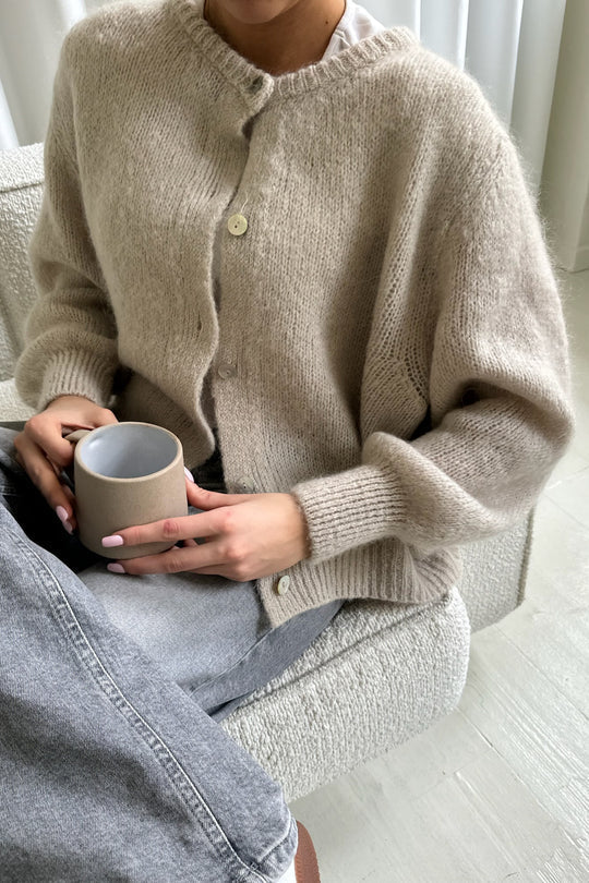 Nola Cardigan Classique pour Femme avec Boutons | Style et Chaleur Réunis