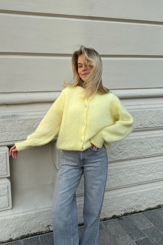 Nola Cardigan Classique pour Femme avec Boutons | Style et Chaleur Réunis
