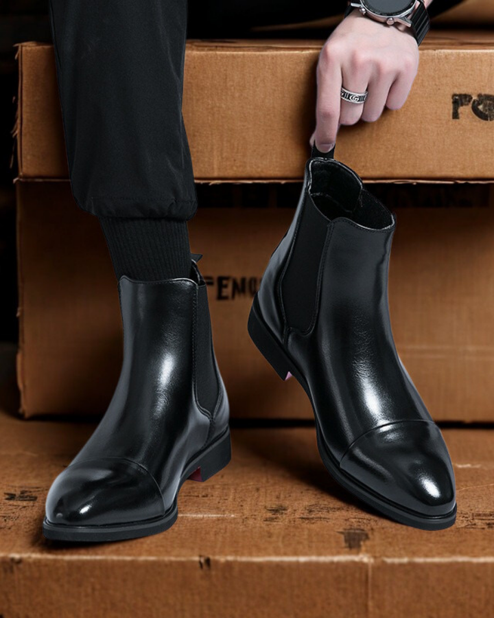 Bottines Chelsea homme en cuir lisse | Bout pointu et élastiques latéraux