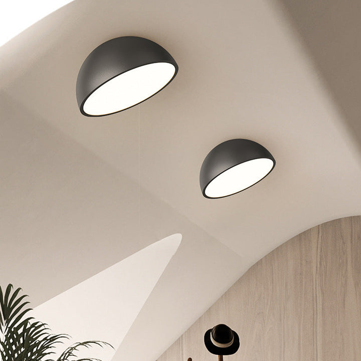 Plafonnier métallique Hemispherical | Design moderne | Lumière LED douce
