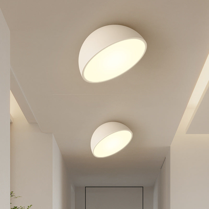 Plafonnier métallique Hemispherical | Design moderne | Lumière LED douce