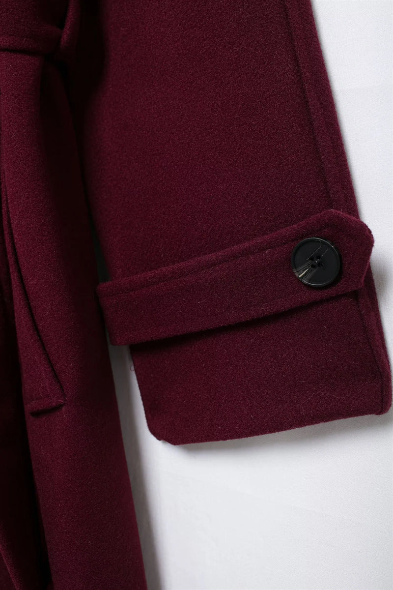 Abrigo de invierno Romelie | Elegante burdeos con diseño atemporal y silueta femenina