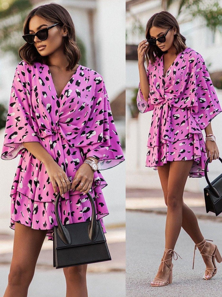 Vestido mini con escote en V para mujer de Noelia | Transpirable, cómodo y versátil para looks de verano