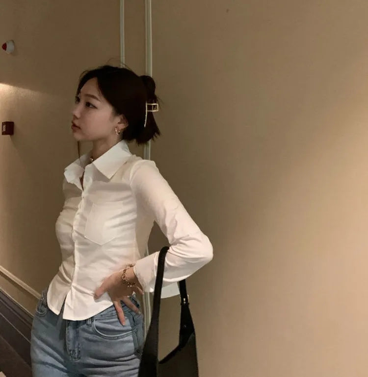 Ashleya | Camisa elegante y ajustada para mujer | Estilo refinado y corte entallado