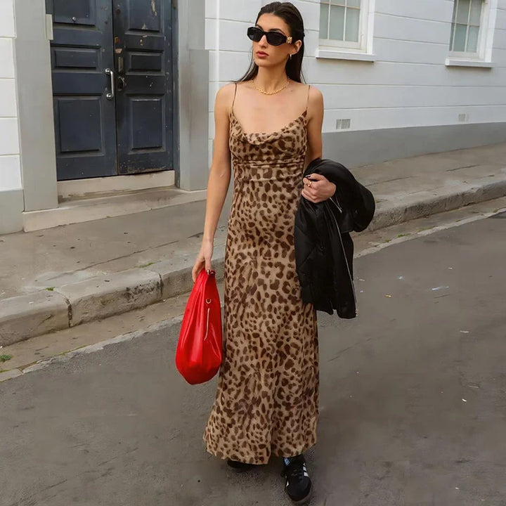 Emma | Abito lungo leopardato sensuale per uno stile audace e sofisticato