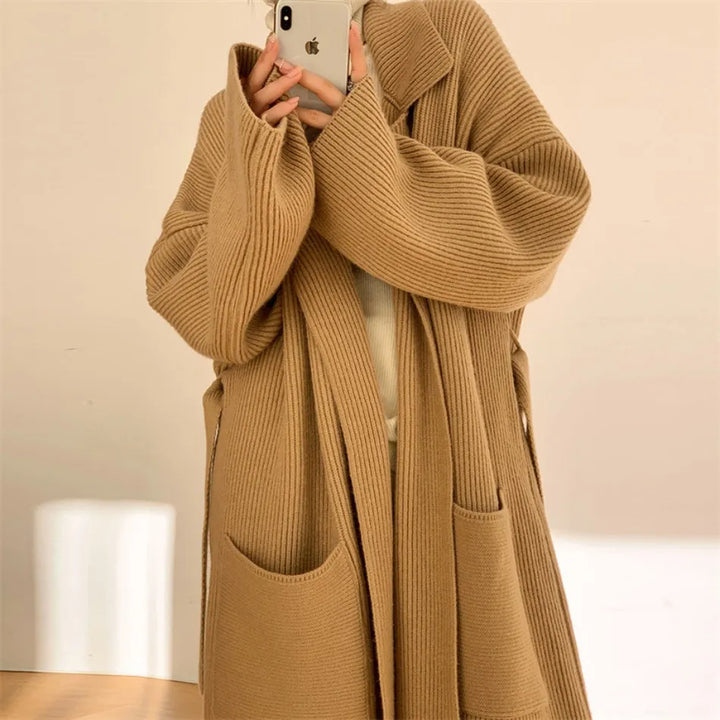 Charlotte | Cardigan lungo ed elegante – Stile raffinato e protezione dalle intemperie