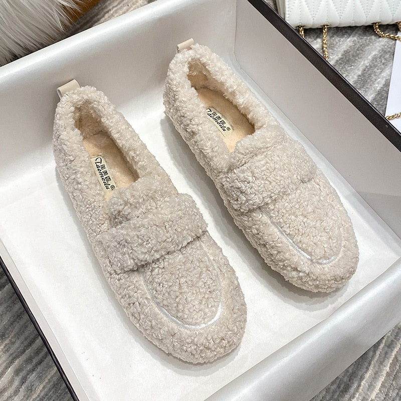 Azida Chaussons en Peluche | Confort Douillet & Élégant