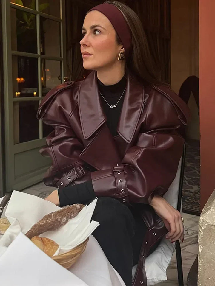 Giacca corta in pelle da donna | Perfetta per l'autunno e l'inverno
