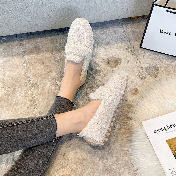 Azida Chaussons en Peluche | Confort Douillet & Élégant