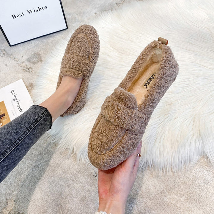 Azida Chaussons en Peluche | Confort Douillet & Élégant
