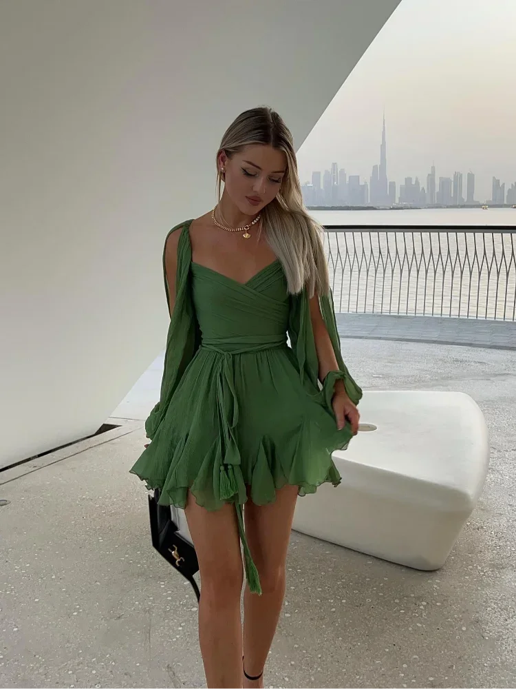 Elena | Robe Courte Bohème en Chiffon avec Taille Haute et Manches Fluides