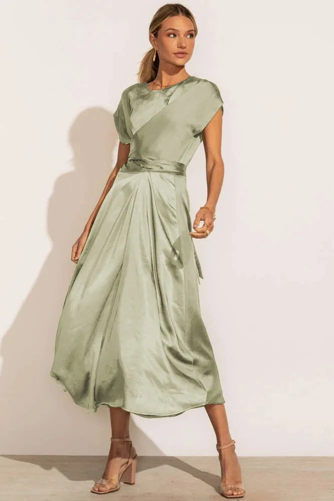 Evangeline - Robe de soirée élégante en satin de soie, parfaite pour vos occasions spéciales