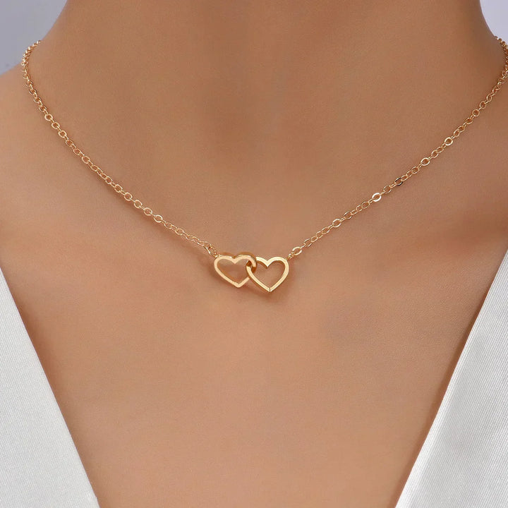 Nilda Collier avec pendentif double cœur | Bijoux romantiques pour femmes avec signification