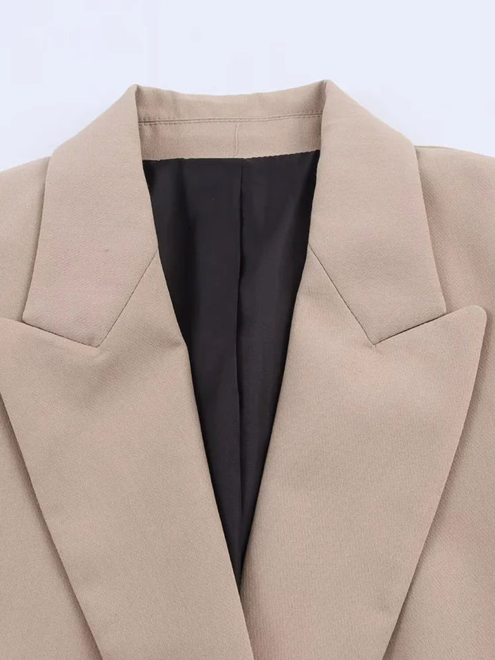 Blazer Mujer Doble Botonadura – Elegante, Cómodo y Versátil para Otoño 2025