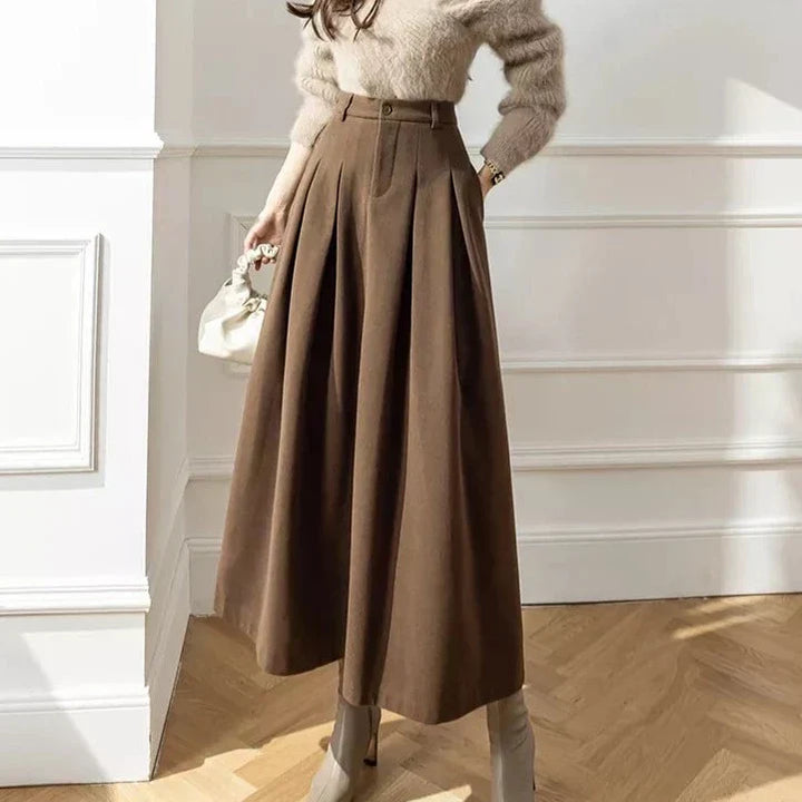 Elegant Skirt for Women | Chic Style and Versatile Design
