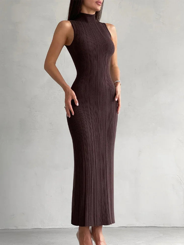 Zaraa | Robe Élégante avec Col Haut et Design Sans Manches
