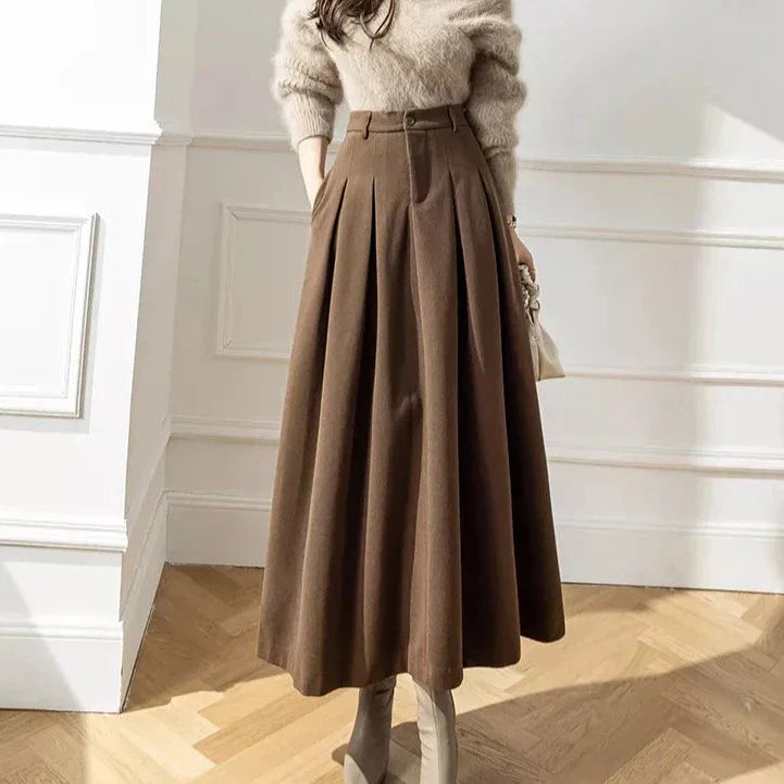 Elegant Skirt for Women | Chic Style and Versatile Design
