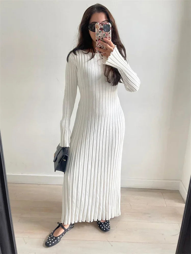 Elora | Robe en Maille avec Détail de Lacets pour une Élégance Automnale