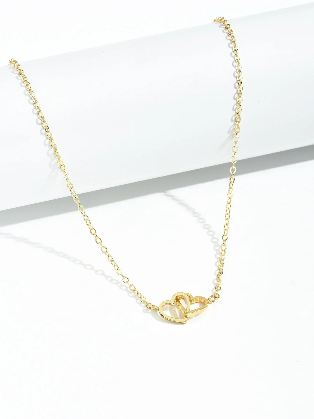 Nilda Collier avec pendentif double cœur | Bijoux romantiques pour femmes avec signification