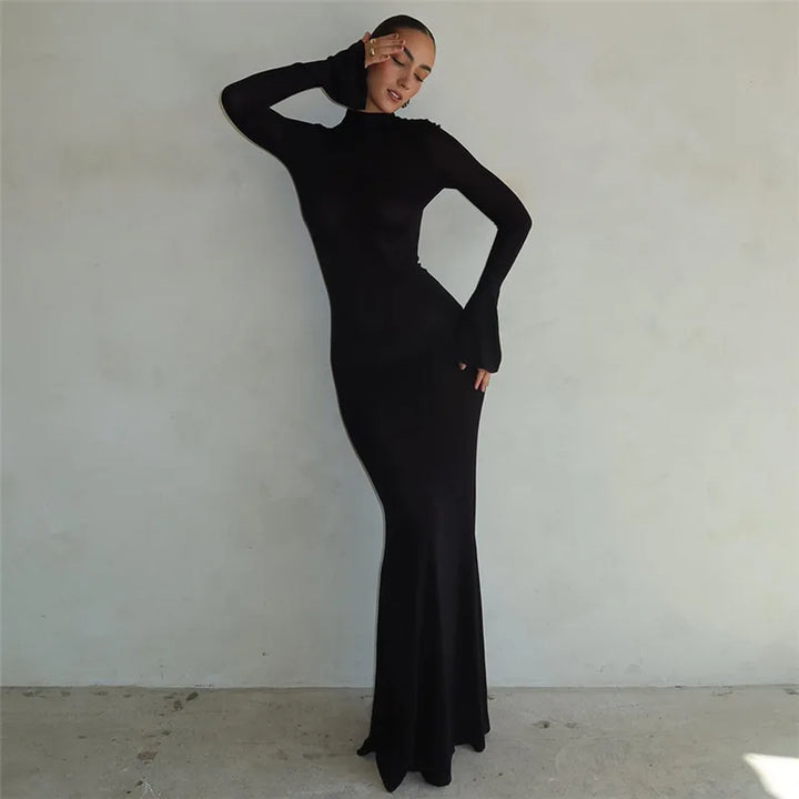 Emma | Abito da sera aderente chic con collo alto e schiena scoperta | Eleganza e seduzione